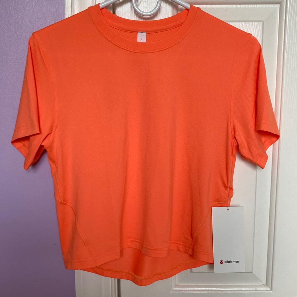 Lululemon open back tee